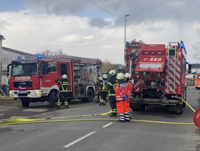 FW-MK: Brennender Unrat an der Griesenbraucker Straße