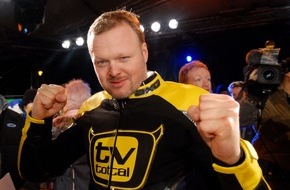 ProSieben: Stefan Raab: Mit Doppel-Gewicht zum Doppel-Titel bei der "TV total Wok-WM 2007"
