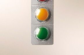 ABDA Bundesvgg. Dt. Apothekerverbände: Tag der Apotheke am 13. Juni 2013: "Erst fragen, dann fahren!" Apotheker informieren über Medikamente und Verkehrssicherheit (BILD)