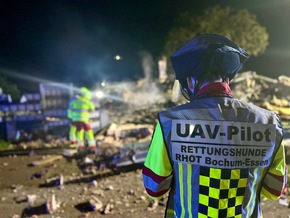 FW Alpen: Explosion in Gebäude