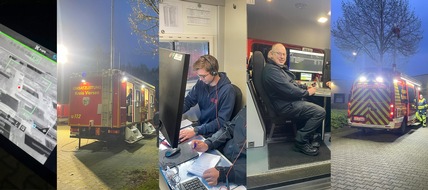 FFW Gemeinde Schwalmtal: FFW Schwalmtal: Zusammenarbeit im Fokus: ELW-Gruppen aus Schwalmtal und dem Kreis Viersen &uuml;ben gemeinsam in Kempen