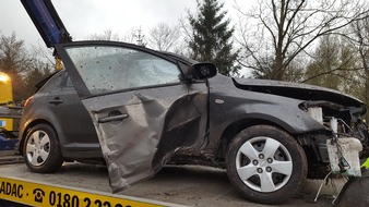 Polizeiinspektion Northeim: POL-NOM: Verkehrsunfall auf der B243