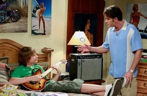 ProSieben: Erfolgreiches Doppel: Neue Folgen von "Die Simpsons" und "Two and a Half Men" ab dem 7. September 2010 auf ProSieben (mit Bild)