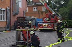 Feuerwehr München: FW-M: Mehrstündiger Feuerwehreinsatz in Öko-Bäckerei (Maxvorstadt)