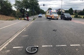 Polizeidirektion Worms: POL-PDWO: Worms - Radfahrer prallt gegen PKW und wird verletzt