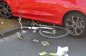 Polizei Düren: POL-DN: Beim Linksabbiegen nicht auf Fahrradfahrer geachtet