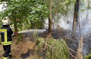 Freiwillige Feuerwehr Celle: FW Celle: Waldbrand in Groß Hehlen
