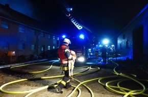 Freiwillige Feuerwehr Werne: FW-WRN: Folgemeldung Bauernhofbrand in Werne-Horst