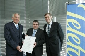 Telef&oacute;nica Deutschland: Gepr&uuml;fte Qualit&auml;t: Telef&oacute;nica Deutschland erh&auml;lt ISO Zertifikat ISO 20.000 als Standard f&uuml;r professionelles IT-Service-Management im Kundenservice - Feierliche Verleihung durch ISO-Vertreter in M&uuml;nchen