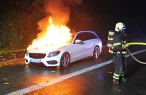 Feuerwehr Iserlohn: FW-MK: PKW brannte auf der Autobahn