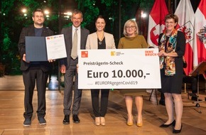 Landeshauptstadt Innsbruck - Land Tirol: Premio Emperador Maximiliano 2021: con hechos contra los mitos / La iniciativa #EuropagegenCovid19 / #EUmythbusters ha sido premiada