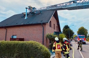 Feuerwehr Bergisch Gladbach: FW-GL: Turbulenter Hochsommertag bei der Feuerwehr Bergisch Gladbach