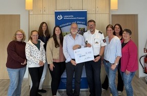 Polizeiinspektion Wilhelmshaven/Friesland: POL-WHV: Spenden&uuml;bergabe an die Lebenshilfe Wilhelmshaven-Friesland