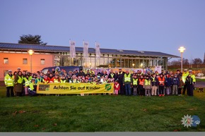 POL-WES: Wesel- Gl&uuml;hw&uuml;rmchenaktion der Verkehrssicherheitsberatung f&uuml;r mehr Sichtbarkeit und Sicherheit