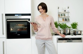 BSH Hausgeräte GmbH: Vernetzte Hausgeräte / Die BSH Bosch und Siemens Hausgeräte GmbH zeigt mit neuen Bildmotiven wie "Smart Home" schon heute im Haushalt aussieht (BILD)