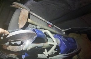 Bundespolizeiinspektion Flensburg: BPOL-FL: Fahrer ohne Führerschein; Messer und Werkzeuge sichergestellt