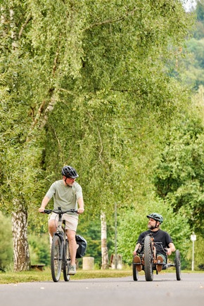 PM der TTG 71-2024 Neue Handbike-Touren in Thüringen: Aktiv unterwegs für alle