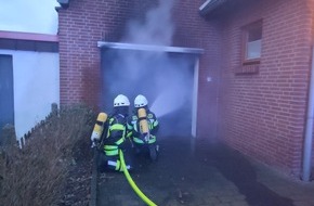 Freiwillige Feuerwehr Bedburg-Hau: FW-KLE: Garagenbrand mit starker Rauchentwicklung