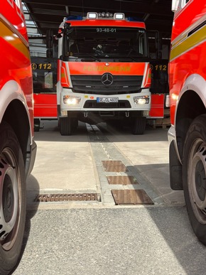 FW Norderstedt: Gefahrstoffreaktion in Labor - Feuerwehr mit Gro&szlig;aufgebot im Einsatz Norderstedt, 15.04.2026 - 12:56 Uhr