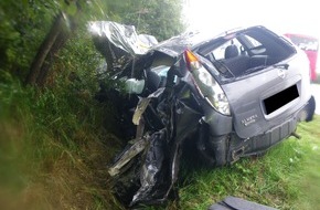 Polizei Düren: POL-DN: Schwer verletzt nach Unfall zwischen Pkw und Bus