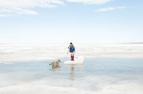 Leica Camera AG: Leica Oskar Barnack Preis 2013 geht an Evgenia Arbugaeva für ihr Fotoprojekt "Tiksi" (BILD)