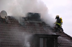 Landesfeuerwehrverband Schleswig-Holstein: FW-LFVSH: Was tun, wenn es brennt ? /
Nach dramatischen Wohnungsbränden: Feuerwehren geben Tipps