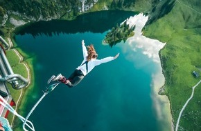 Jochen Schweizer GmbH: Jochen Schweizer Monthly // Inside Abenteuer Vol. 7 &ndash; Freier Fall: Bungeesprung aus der Gondel