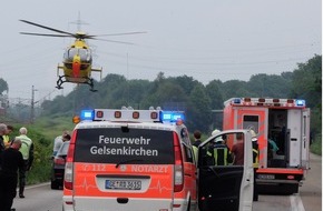 Feuerwehr Gelsenkirchen: FW-GE: Verkehrsunfall fordert mehrere Verletzte - Rettungshubschrauber landet auf der A42