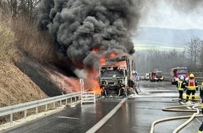 Polizeiinspektion Göttingen: POL-GÖ: (120/2024) LKW auf A 7 gelöscht, noch immer Vollsperrung in Richtung Kassel - Stau und zähfließender Verkehr bis Rastanlage Göttingen