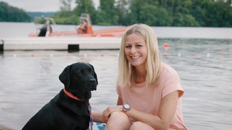 Ostsee-Holstein-Tourismus e.V.: Auf den „See-Hund“ gekommen - Stand Up Paddeln mit Vierbeinern an der Ostsee Schleswig-Holstein