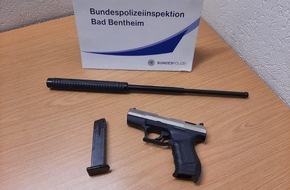 Bundespolizeiinspektion Bad Bentheim: BPOL-BadBentheim: Mit Schreckschusswaffe und Teleskopschlagstock erwischt