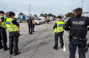 Bundespolizeiinspektion Kiel: BPOL-KI: Gemeinsamer Schwerpunkteinsatz zur Bek&auml;mpfung der grenz&uuml;berschreitenden Kriminalit&auml;t von Bundes/-Landespolizei und Zoll im F&auml;hrhafen Puttgarden.