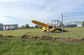 Polizeidirektion Neustadt/Weinstraße: POL-PDNW: Neustadt/Weinstraße OT Lachen-Speyerdorf Absturz eines Propellerflugzeugs- Pilot unverletzt, lediglich Sachschaden