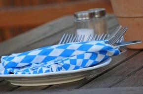 Hauptzollamt Augsburg: HZA-A: ZOLL deckt illegale Ausländerbeschäftigung in Gastronomiebetrieb auf