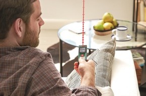 Robert Bosch GmbH: Leichtes Spiel mit Laser-Entfernungsmesser PLR 15 / Die richtige Bildschirmgröße macht die Fußball-WM auch zu Hause zum Erlebnis