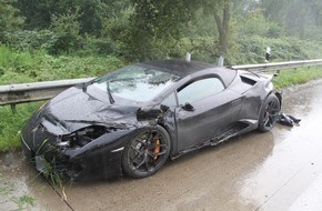 Polizei Bremen: POL-HB: Nr.: 0475 --Lamborghini Fahrer verliert die Kontrolle--