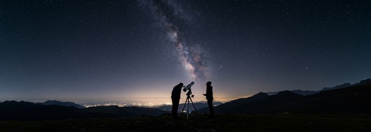 Warum wir wieder lernen sollten, nach oben zu schauen
