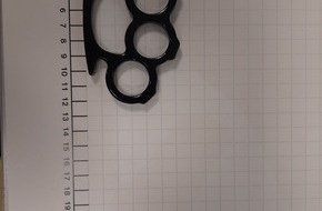 Bundespolizeidirektion Sankt Augustin: BPOL NRW: Schlagring im Handgepäck - Bundespolizei stellt verbotenen Gegenstand sicher