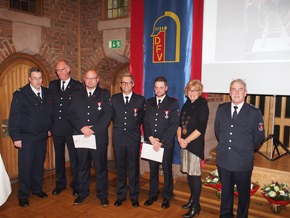 Feuerwehr Kalkar: Ehrungen der Freiwilligen Feuerwehr Stadt Kalkar