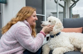 DEVK Versicherungen: Umfrage: Was Menschen und Hunde lieben