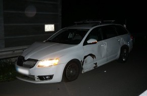 Polizeiinspektion Rotenburg: POL-ROW: ++ Verkehrsunfall mit drei Pkw auf der A1: Polizei sucht flüchtigen Unfallverursacher ++
