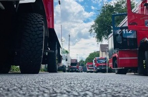 Feuerwehr Oberhausen: FW-OB: Feuerwehreinsatz in Osterfeld: Leck an einem Kesselwagen