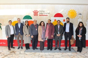 DEZA-Direktorin Patricia Danzi besucht das Kinderspital Bethlehem