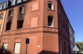 Feuerwehr Gelsenkirchen: FW-GE: Brand in Mehrfamilienhaus an der Almastra&szlig;e