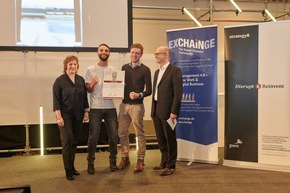 CEMEX wins Supply Chain Management Award 2018 - InstaFreight earns Smart Supply Chain Solution Award 2018