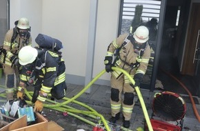 Kreispolizeibehörde Höxter: POL-HX: Haus nach Schwelbrand nicht bewohnbar
