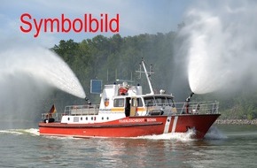 Feuerwehr und Rettungsdienst Bonn: FW-BN: Wasserrettungseinsatz auf den Rhein entpuppt sich als Schwimmer - Feuerwehr weißt auf die Gefahren durch Schwimmen im Rhein hin