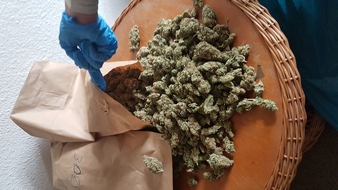 POL-STD: Bei Durchsuchungen in Stade 1 kg Marihuana und 10 g Kokain sichergestellt