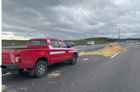 Polizeidirektion Landau: POL-PDLD: B10/AS LD-Nord - Verlorener Heuballen