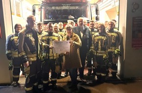 Freiwillige Feuerwehr H&uuml;nxe: FW H&uuml;nxe: Gro&szlig;z&uuml;gige Spende f&uuml;r den F&ouml;rderverein der Freiwilligen Feuerwehr in Drevenack e.V.